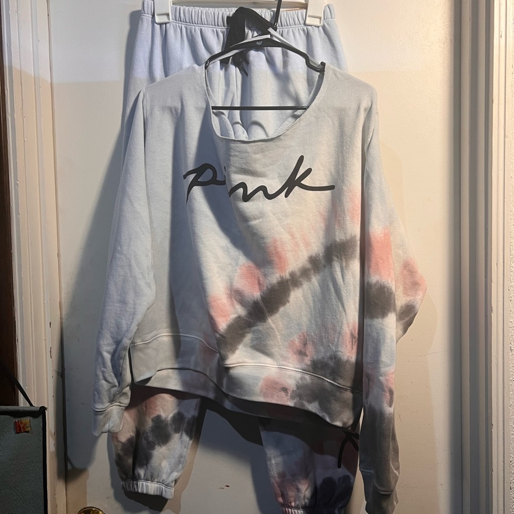 Off-the-Shoulder Cropped Tye Dyed Sweatshirt and NWT matching Classic Pants!